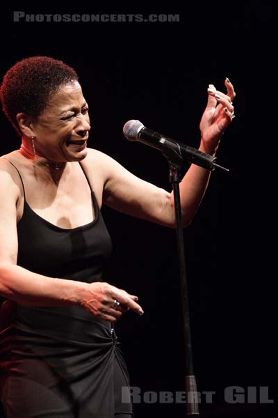 BETTYE LAVETTE - 2006-05-12 - PARIS - La Cigale - 